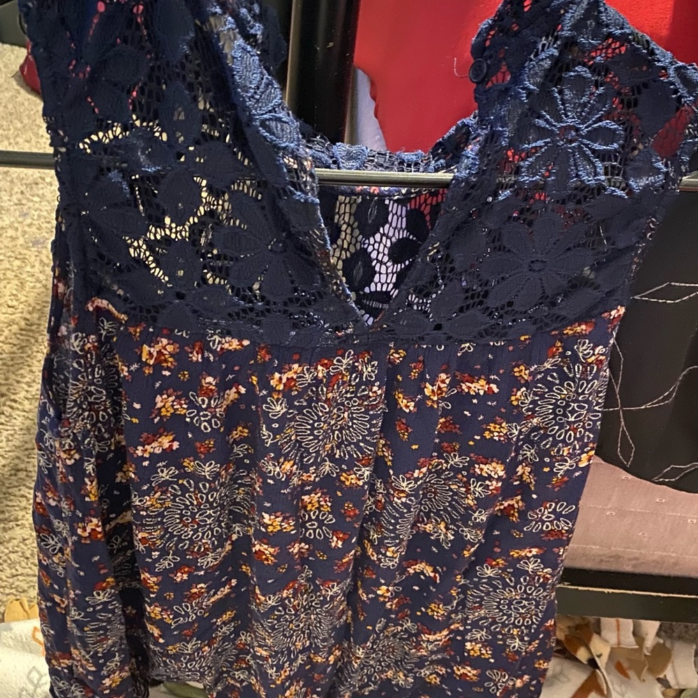 Wallflower blouse, barely worn size l